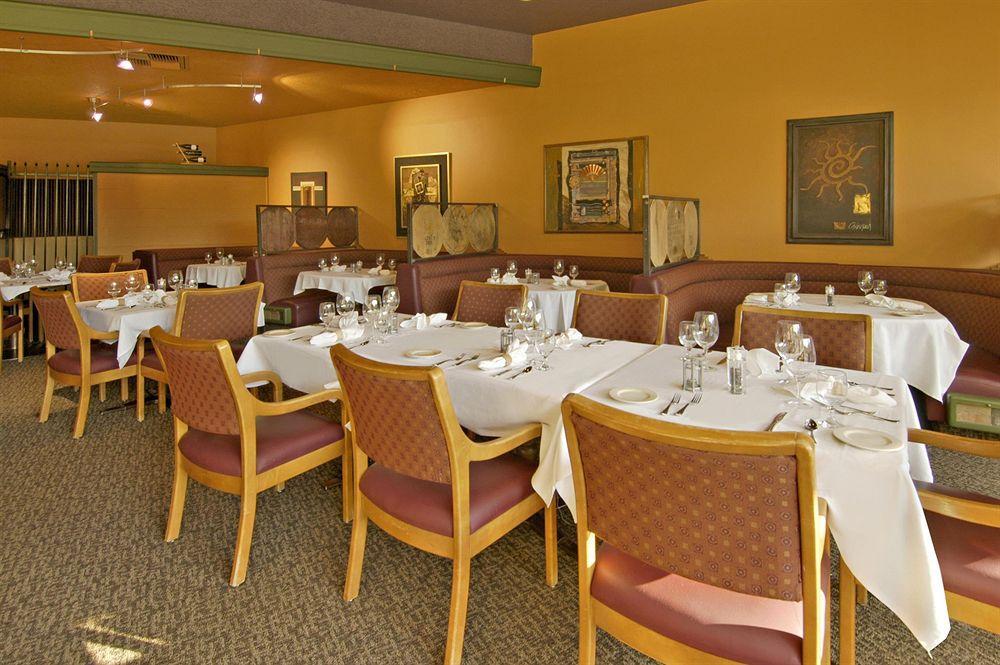 Red Lion Hotel Pasco Airport & Conference Center Restaurant photo