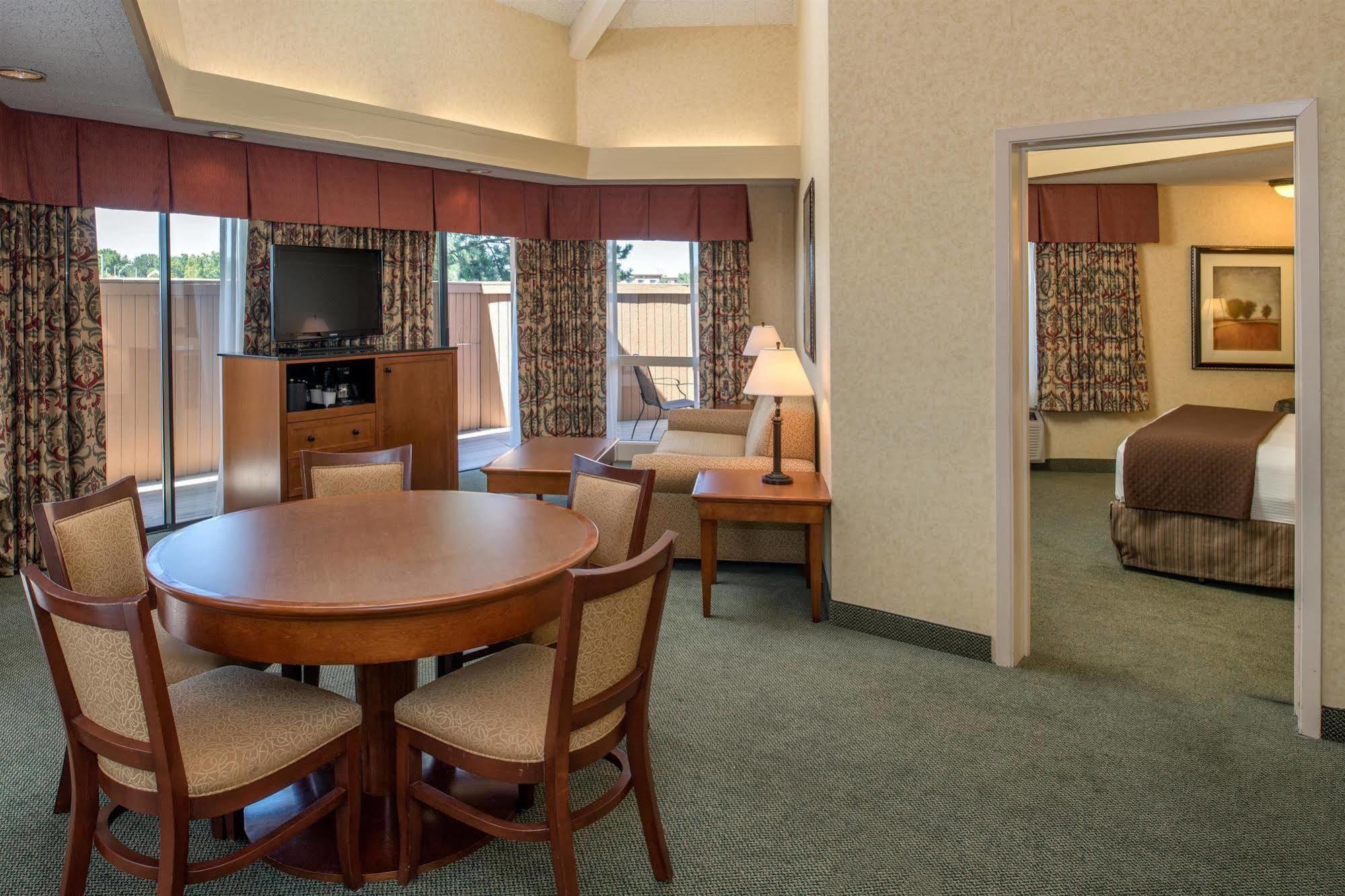 Red Lion Hotel Pasco Airport & Conference Center Extérieur photo