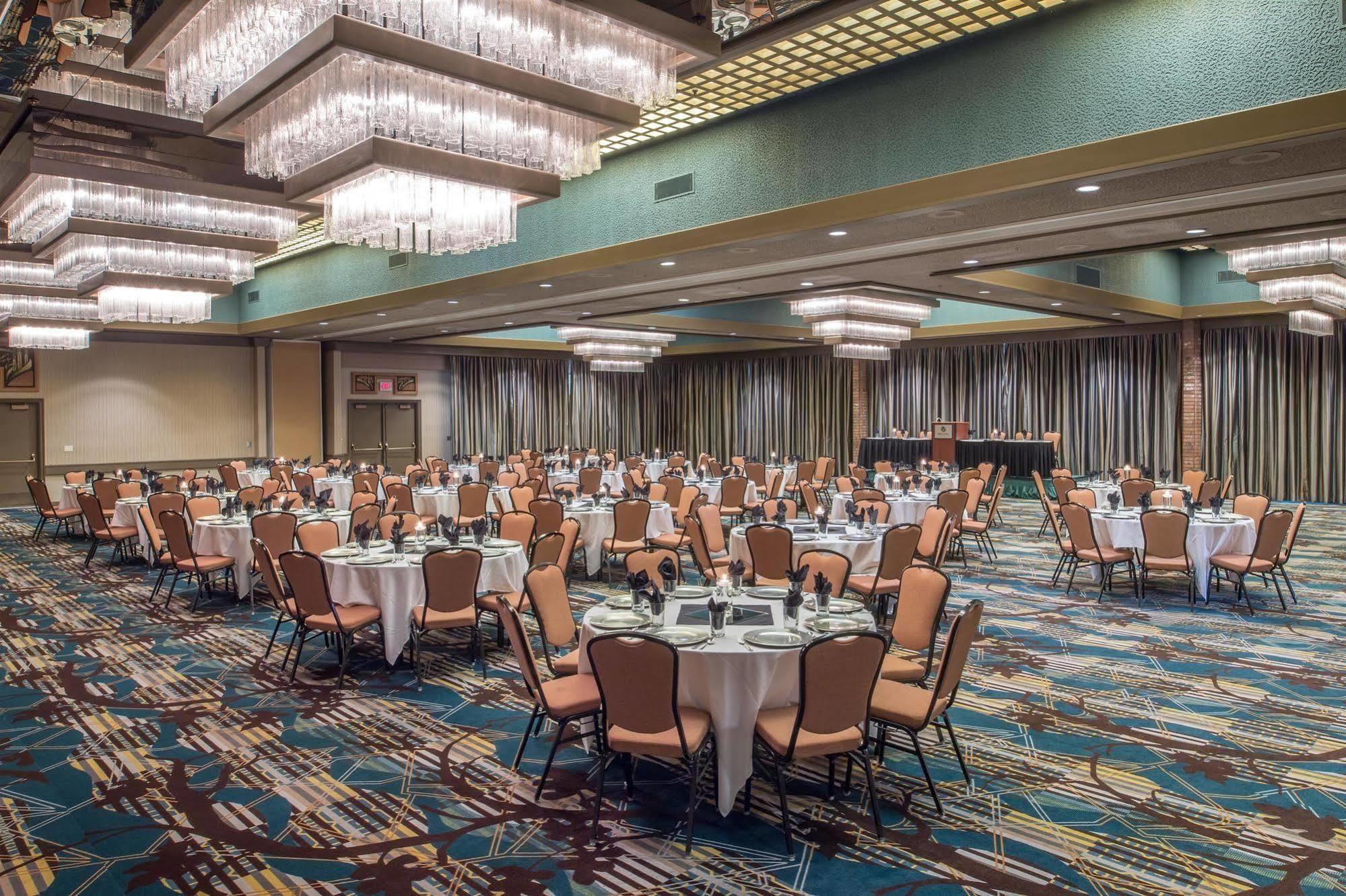 Red Lion Hotel Pasco Airport & Conference Center Extérieur photo