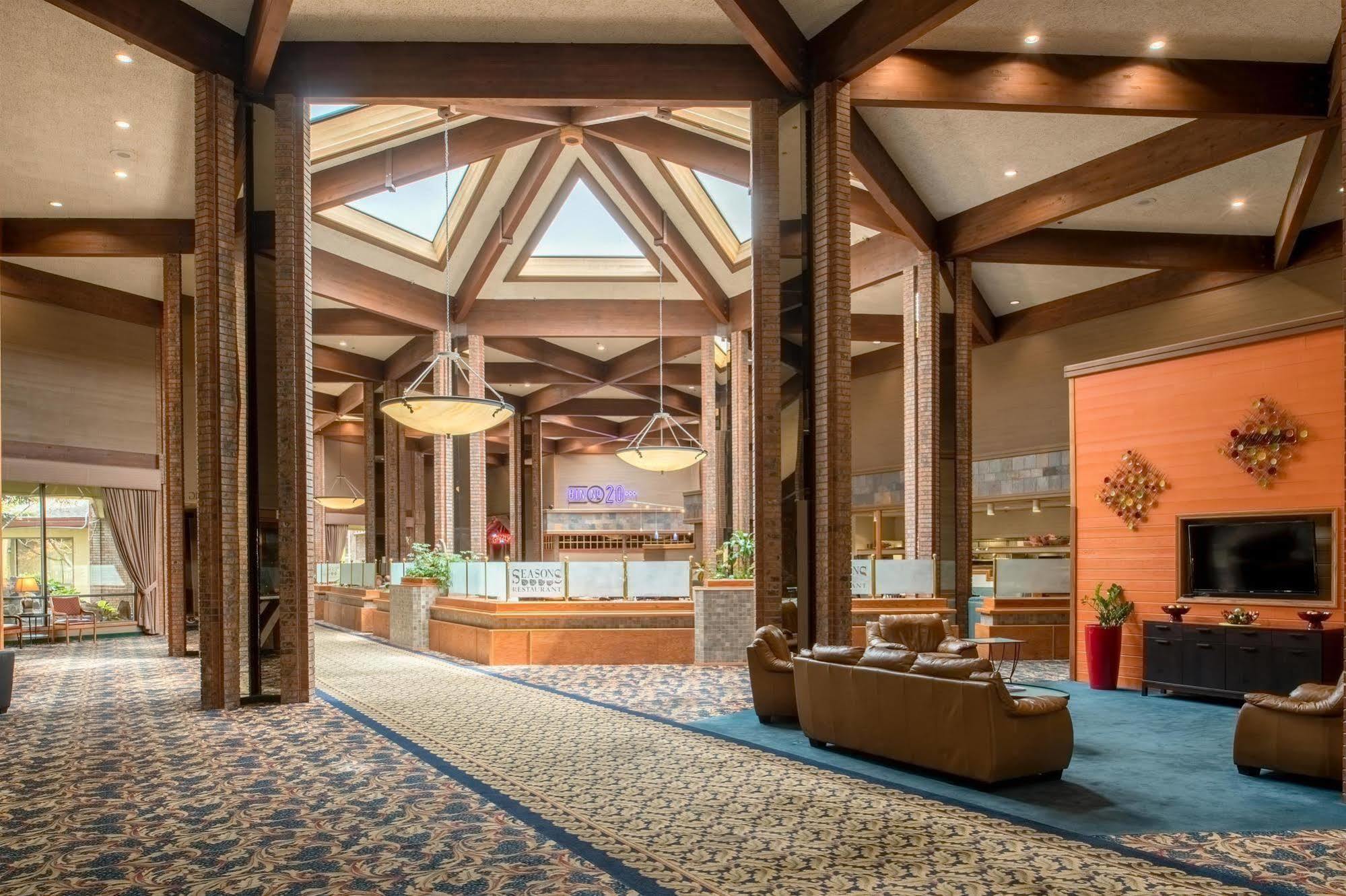 Red Lion Hotel Pasco Airport & Conference Center Extérieur photo